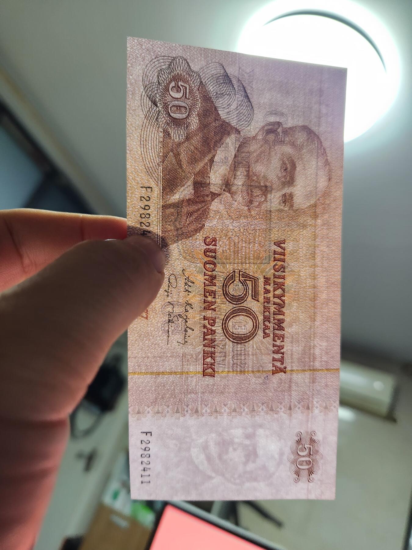 12月3号晚上8点 外国纸币自动截拍第67场 芬兰 1977年版 50马克 几乎全新