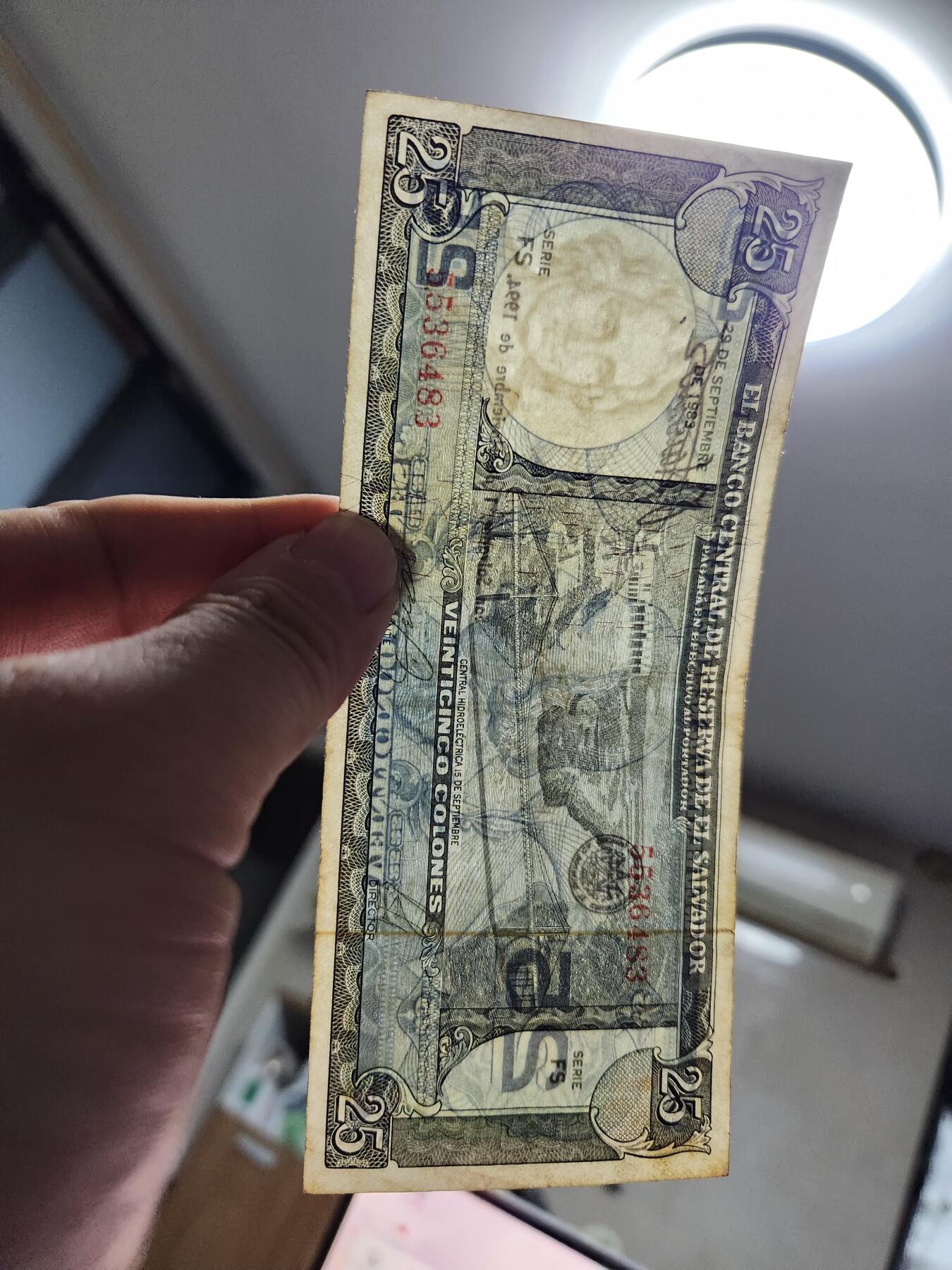 12月3号晚上8点 外国纸币自动截拍第67场 背面大头版