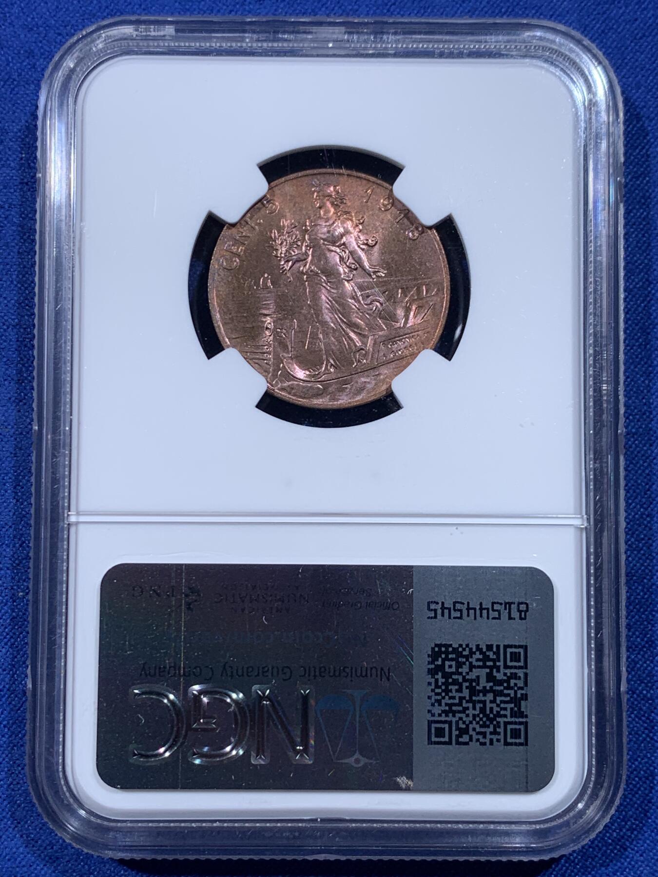 《竞宝斋》第443场 周日，周一，2场连拍 （全场包邮） NGC MS64BN 意大利1918年拿花女神5分铜币，意系经典，拿花系列铜币最大面值。女神面光度极好，五彩铜光靓丽，64收藏级高分。拿花真的漂亮 艺术性无以伦比