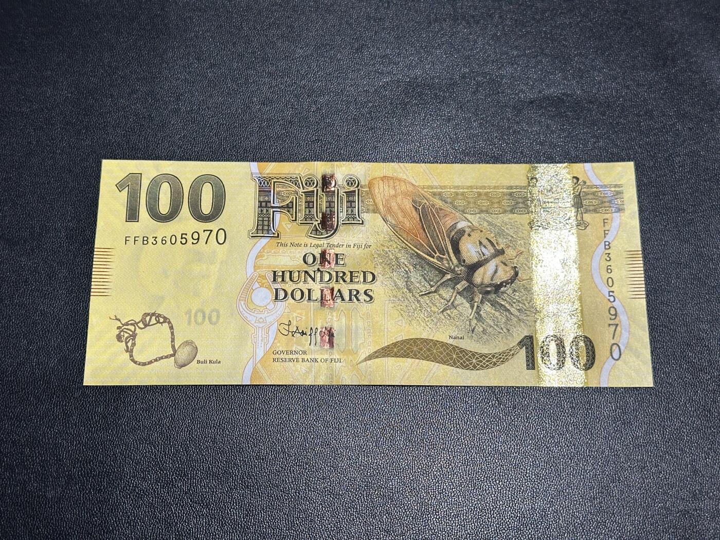 《外钞收藏家》第五百九十期（欧洲强钞、港币、硬通货及丰富裸币大拍场）（本平台长期征集拍品、欢迎藏友们联系合作） 斐济100面额 大金蟾 全新UNC