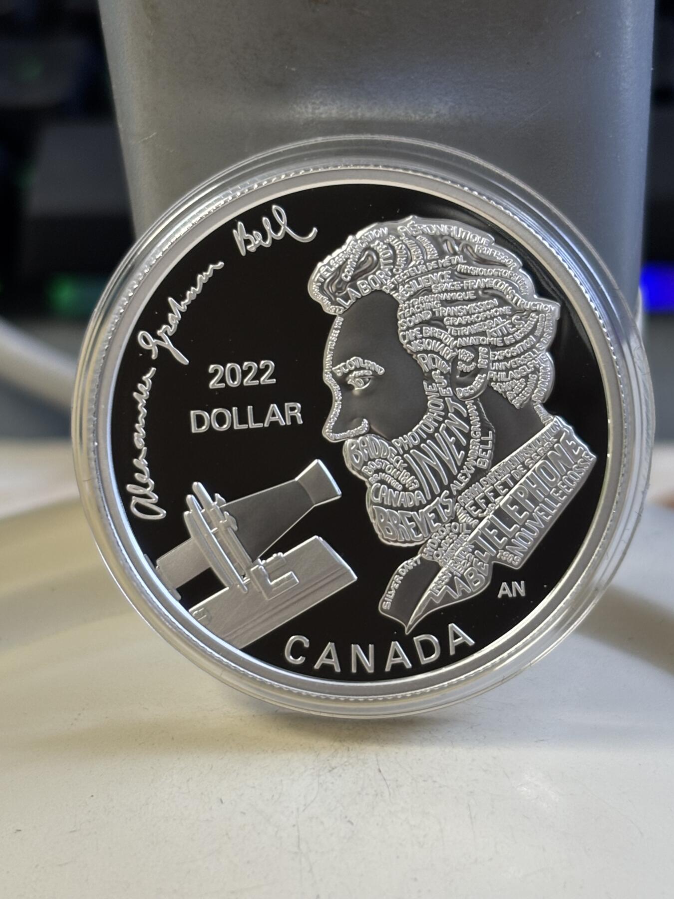 第183期拍卖 加拿大2022年电话发明家贝尔逝世百年精制纪念银币，9999银，23.17克，