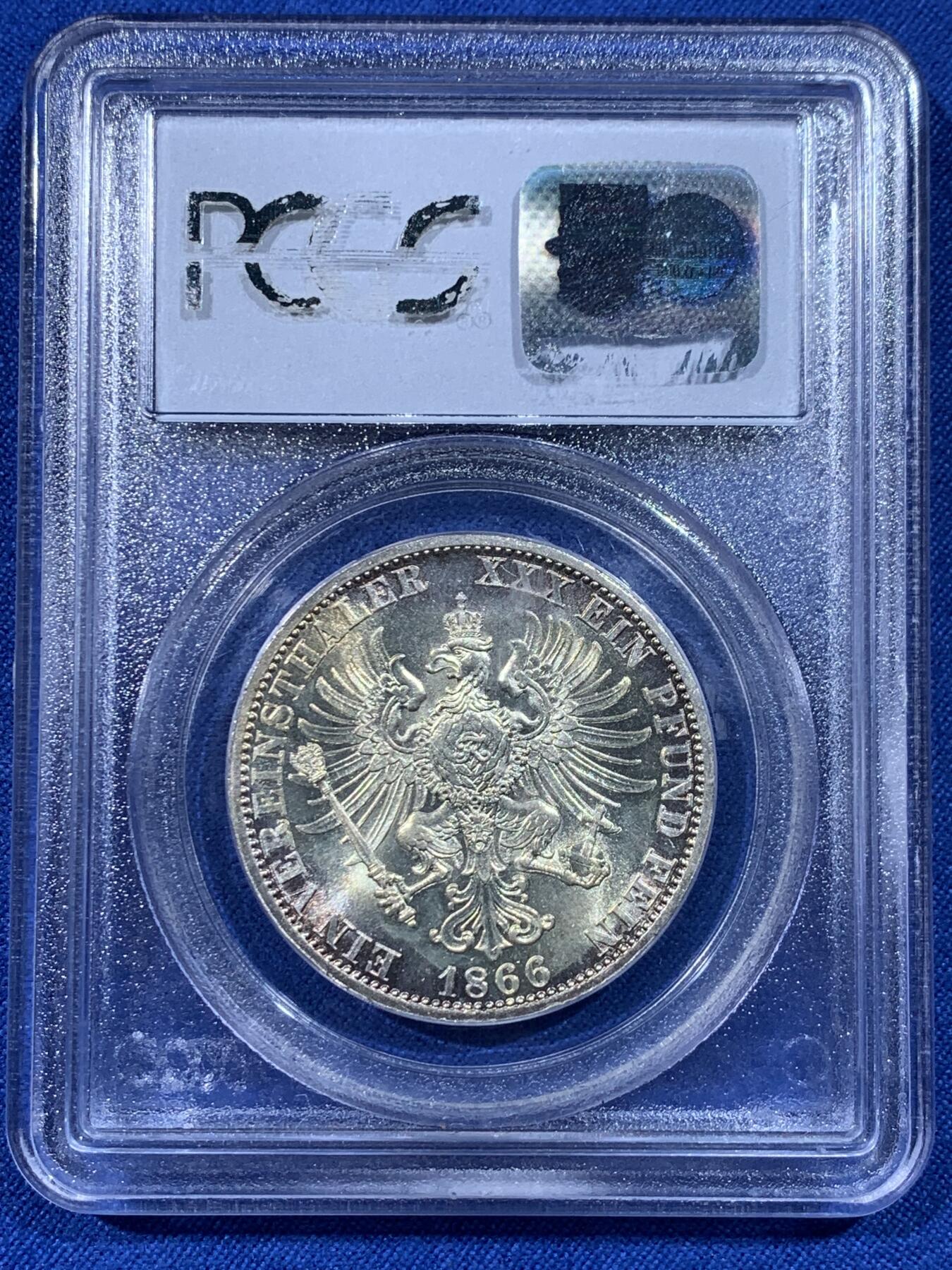 《竞宝斋》第443场 周日，周一，2场连拍 （全场包邮） PCGS MS64 德国 1866年 普鲁士战胜奥地利 胜利泰勒 独年发行 犀利细节 车轮转光 老盒来说 非常难得了