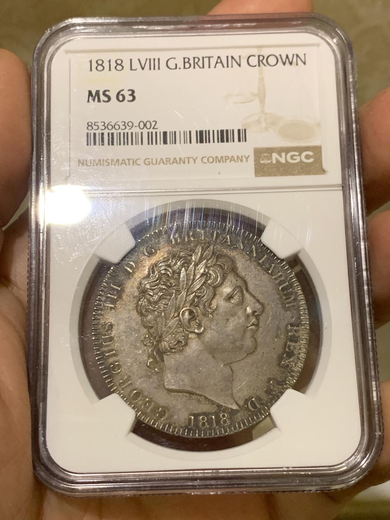 《竞宝斋》第443场 周日，周一，2场连拍 （全场包邮） NGC MS63 英国1818年乔治三世马剑克朗，马剑首年，乔三克朗三个年份中发行量最少的，包浆醇厚，近期价格不断攀升。