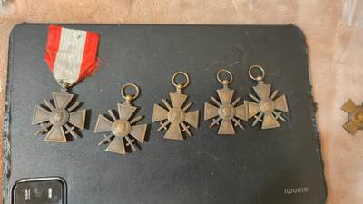 全场0元起拍，周日（12.5）下午5点开始，第69期 - 法国战斗十字一组。共5枚。