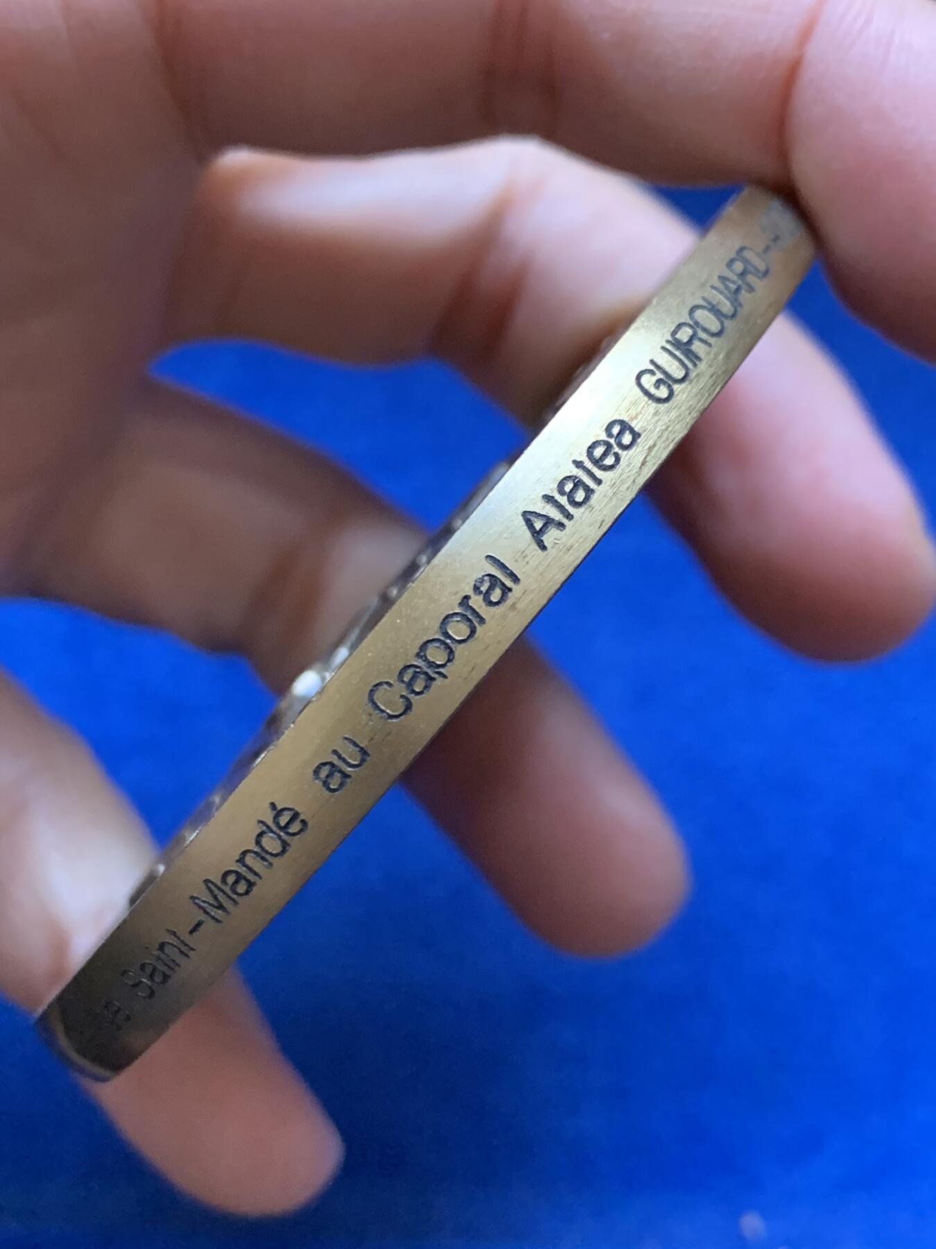 《竞宝斋》第443场 周日，周一，2场连拍 （全场包邮） 法国圣麦迪地区千年发展纪念章 176克 69mm 边铭刻字