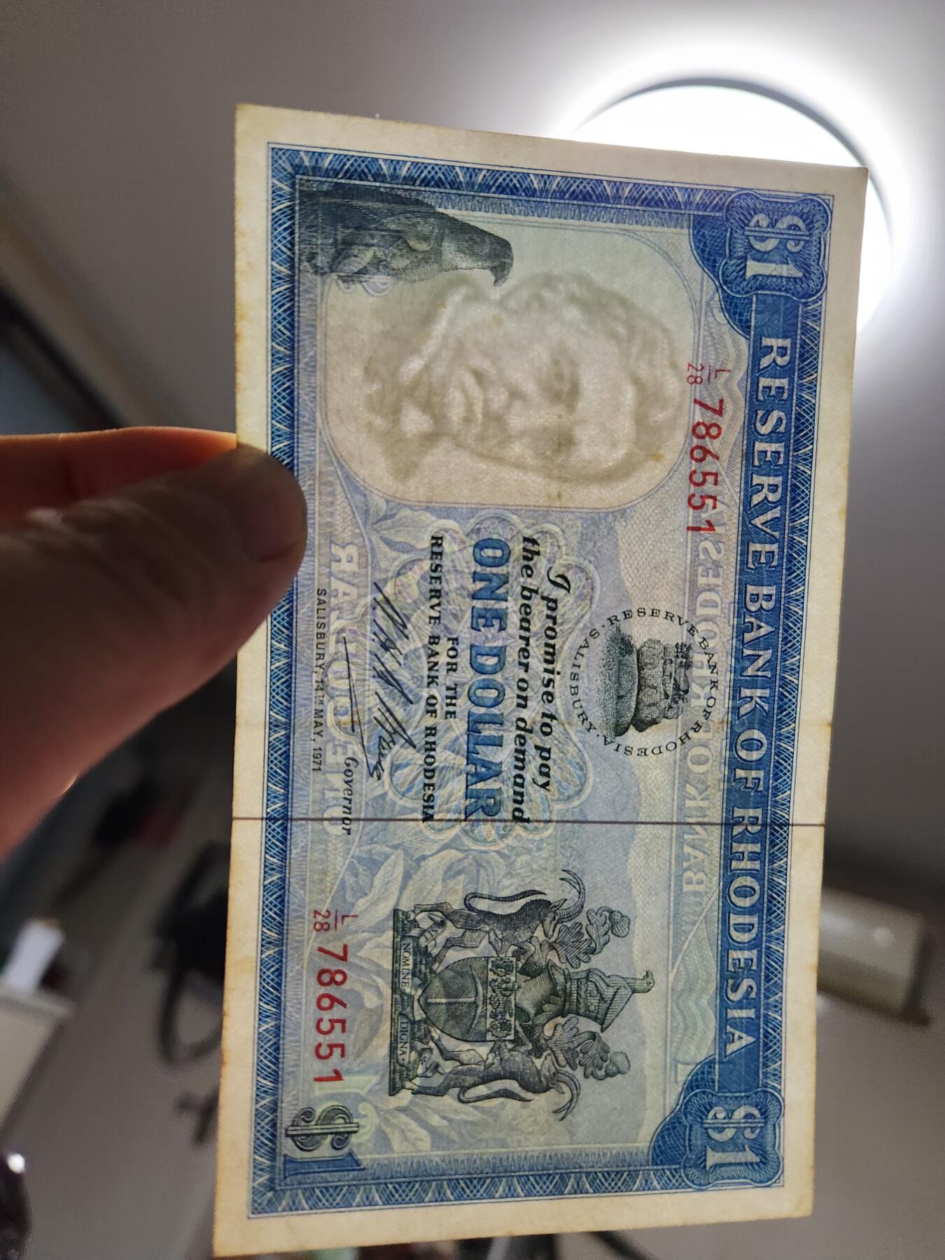 12月3号晚上8点 外国纸币自动截拍第67场 1970人像水印版 极少