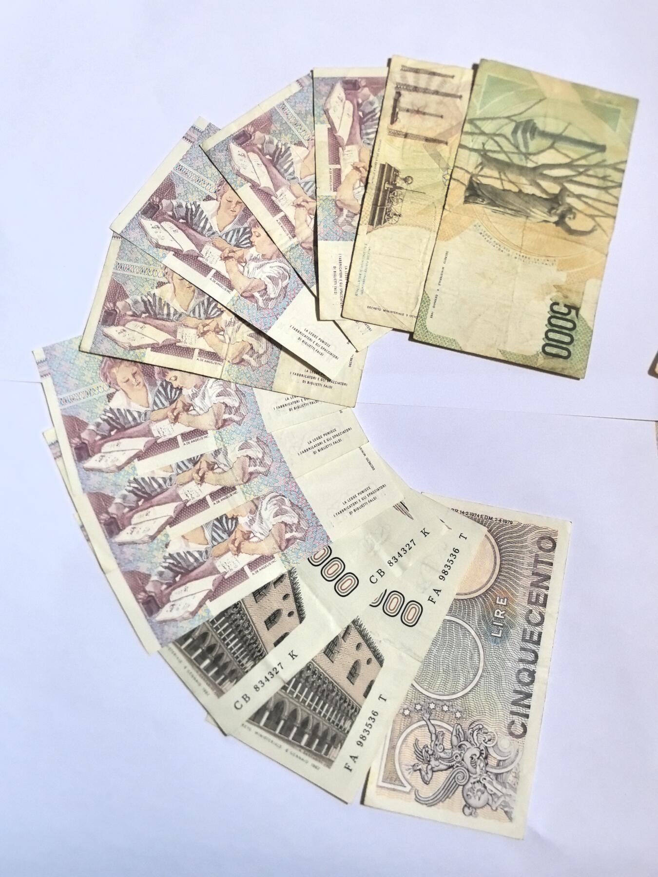 各国外币第100期 无佣金 意大利一组12张 7品－85品