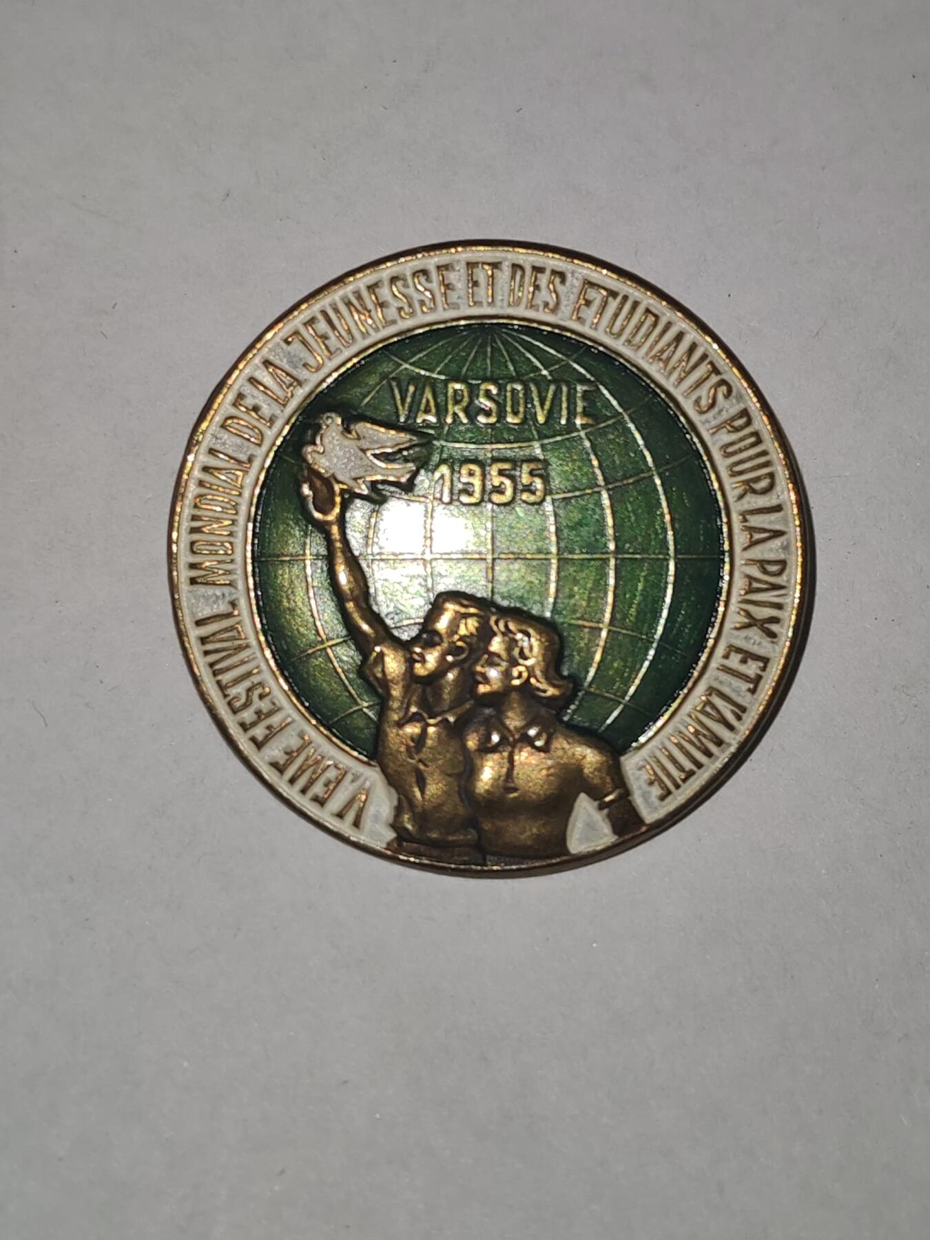 韵星假日拍卖第三十一期 -- Rimey Holidays Auction 31 波兰人民共和国1955华沙第五届青年和学生世界大会代表证章 铜镀金 极早期版本 保存非常好