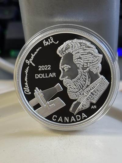 第183期拍卖 - 加拿大2022年电话发明家贝尔逝世百年精制纪念银币，9999银，23.17克，