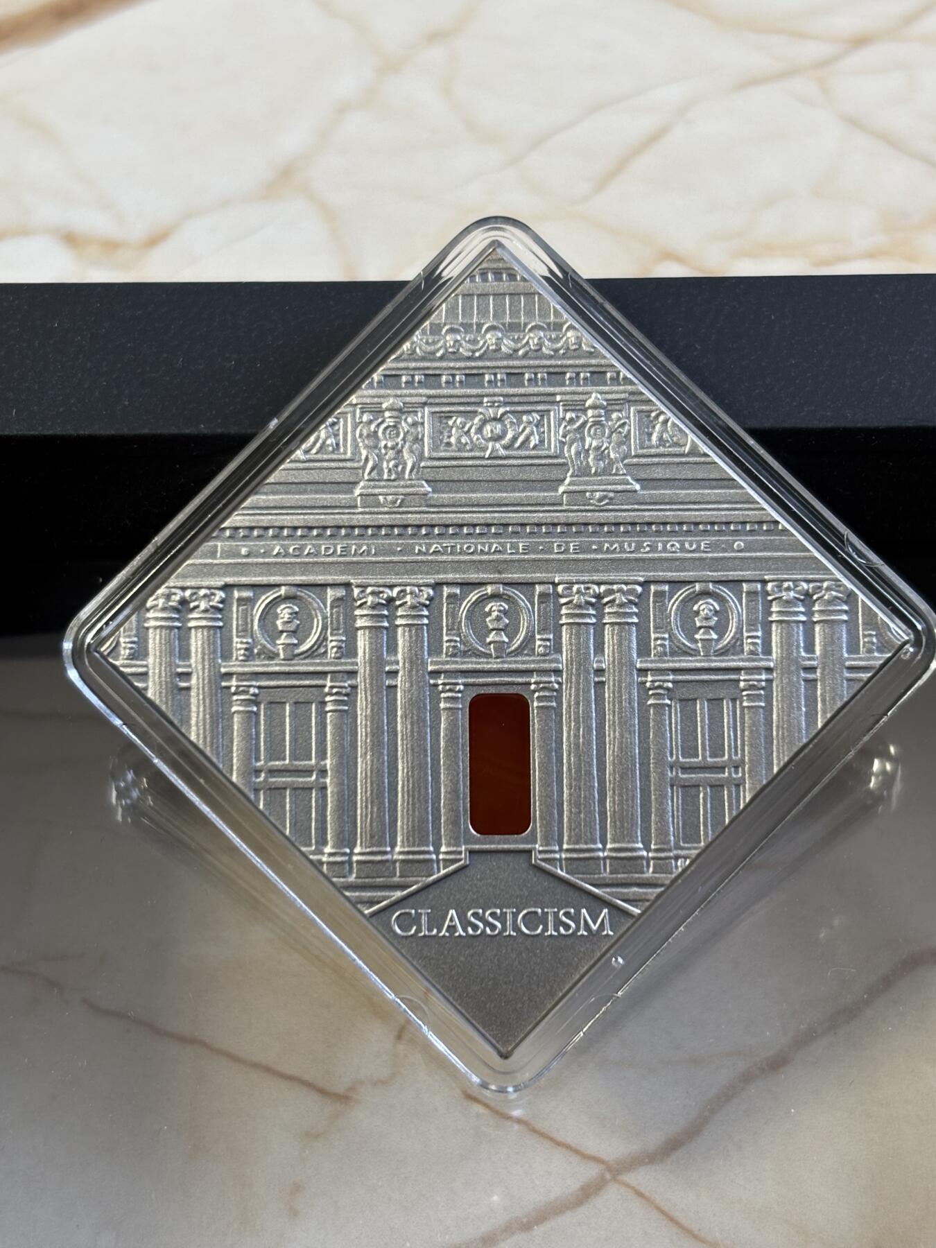 第183期拍卖 纽埃2014年 艺术改变世界 古典主义建筑 纪念银币 ，999银，28.28克，发行3333枚