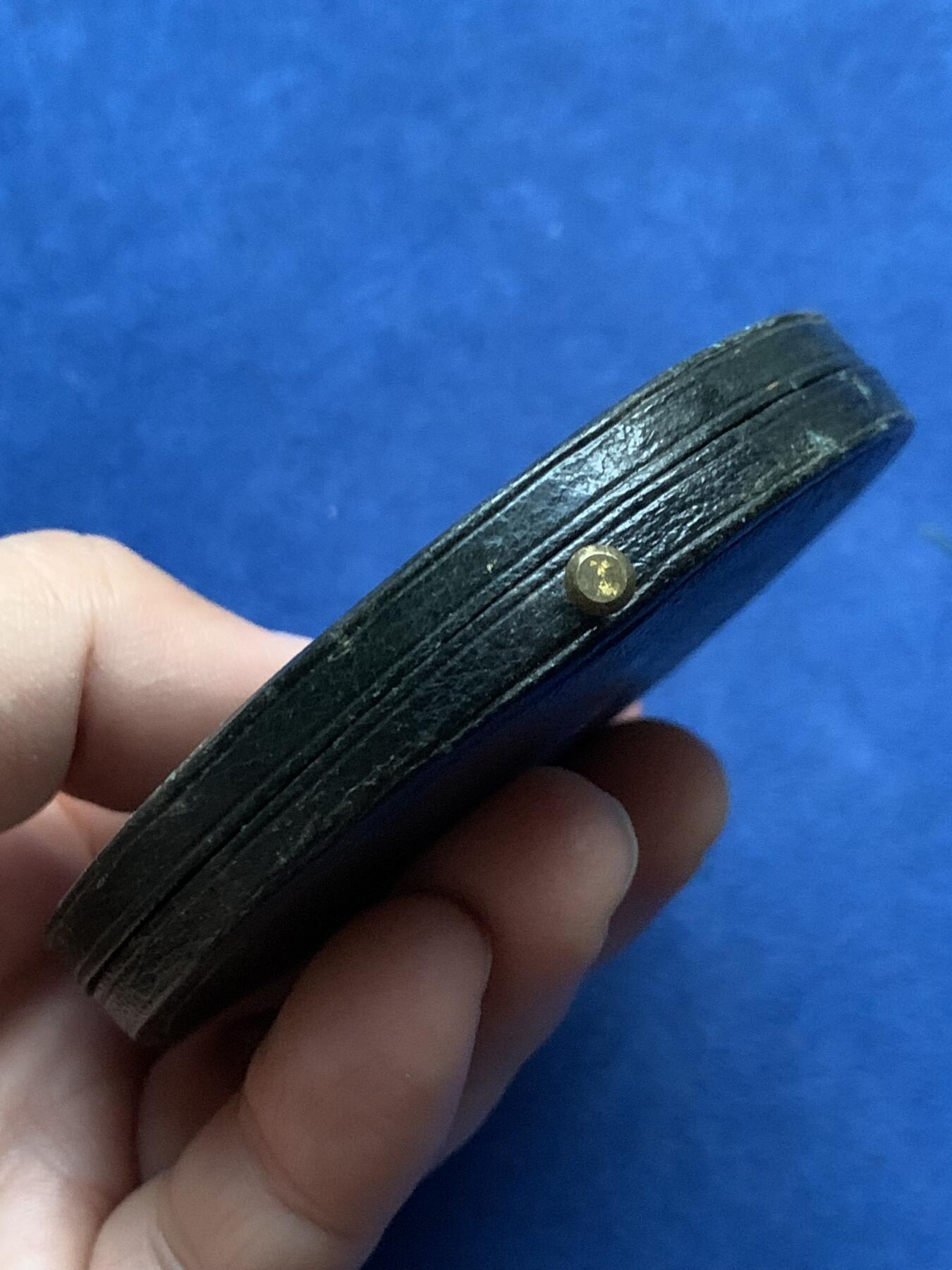 《竞宝斋》第443场 周日，周一，2场连拍 （全场包邮） 1884年法国圣餐洗礼大铜章 好品 145.6克 69mm 丰饶角铜标 原盒