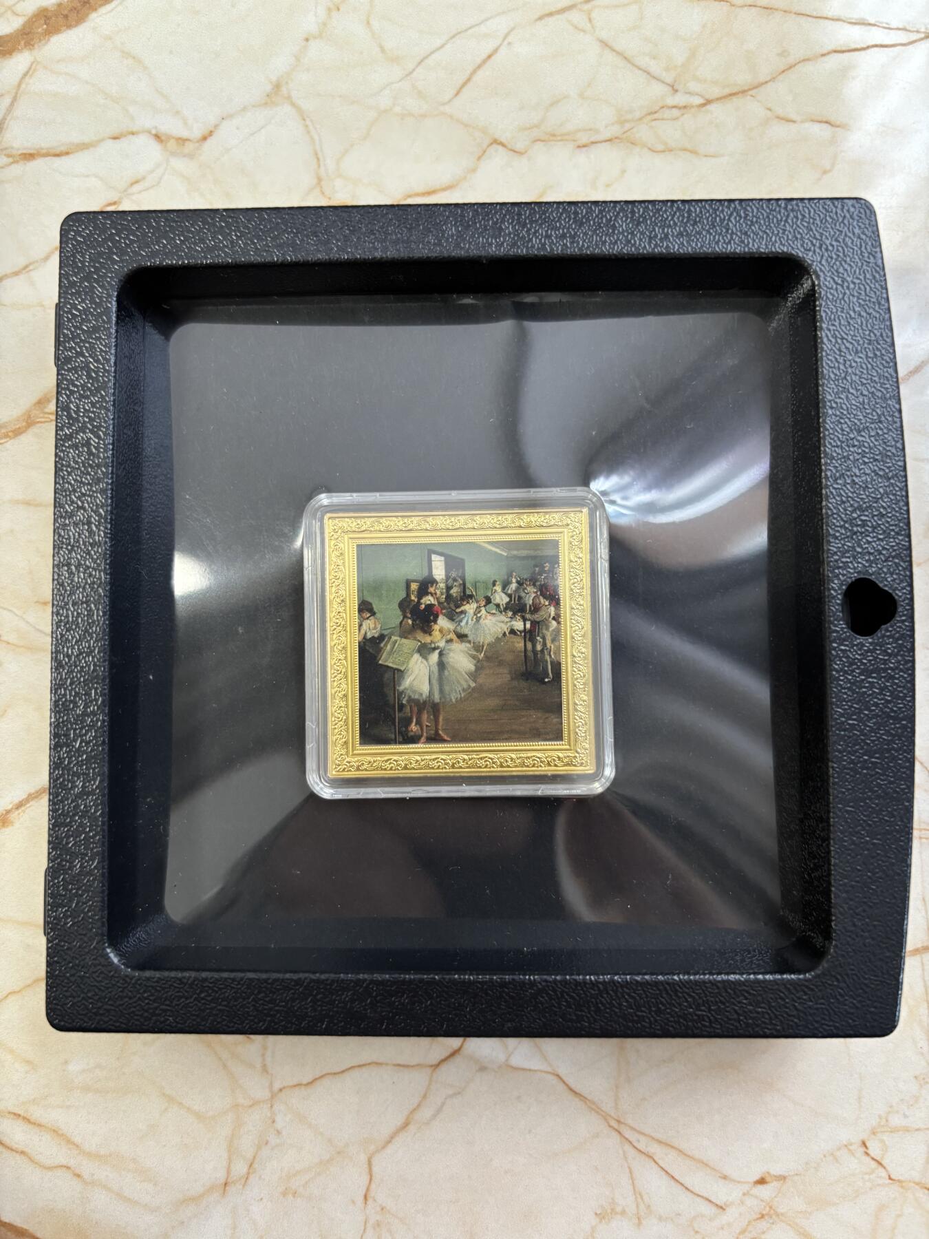 第184期拍卖 纽埃2021年世界名画系列德加《舞蹈课》1盎司银币，999银，发行999枚，有氧化点，