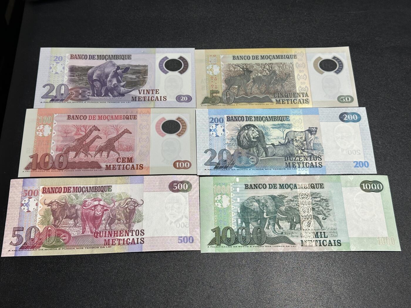 《外钞收藏家》第五百九十期（欧洲强钞、港币、硬通货及丰富裸币大拍场）（本平台长期征集拍品、欢迎藏友们联系合作） 2017年莫桑比克20-1000面额 六张一起 全新UNC （1361）