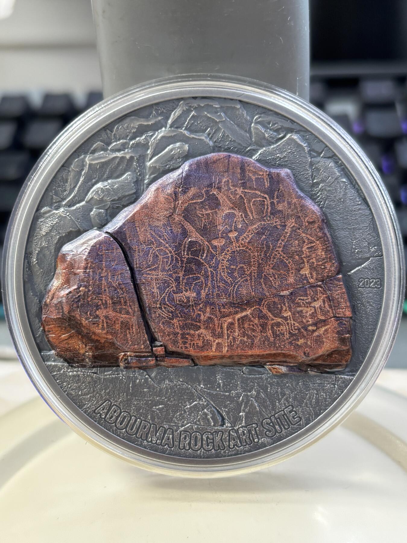 第184期拍卖 吉布提2023年史前艺术系列1岩石Abourma3盎司银币，999银，发行499枚