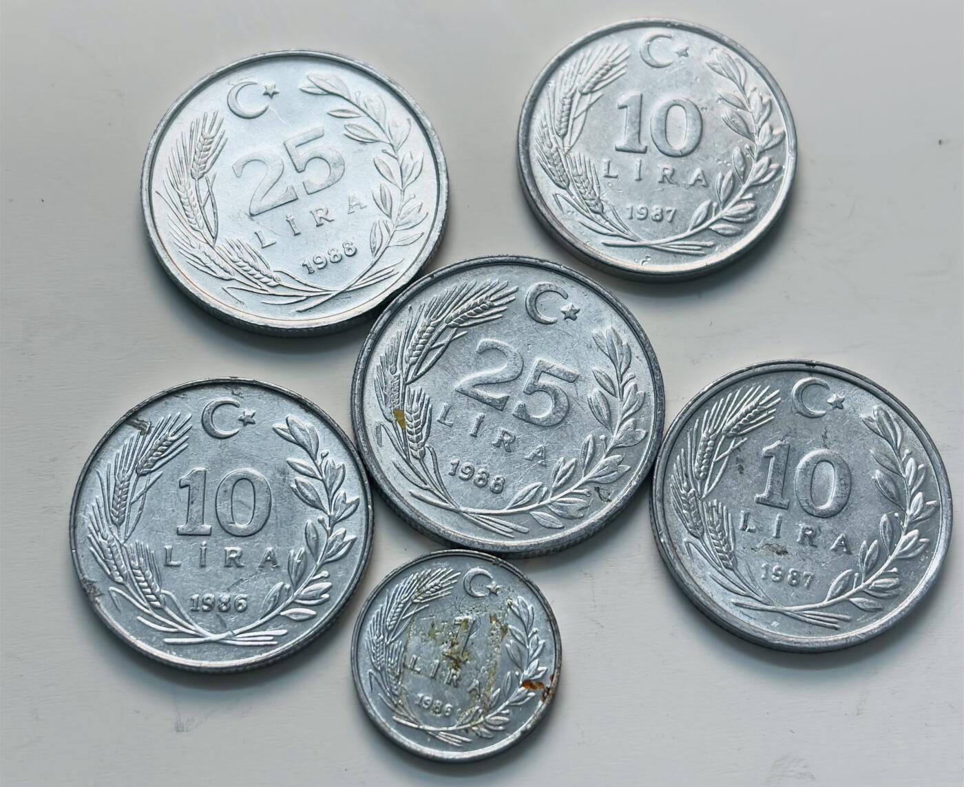 文馨钱币收藏第 284 场，【 长期接收代拍品】老藏家拍品南朝鲜李承晚时期货币，泰国大型纪念币，土耳其各时期及各国套币场 土耳其各面值 6 枚