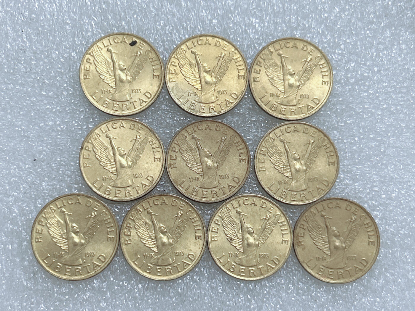 第一海外回流一元起拍收藏 散集专场  第274期 智利5比索黄铜币 10枚 原光品