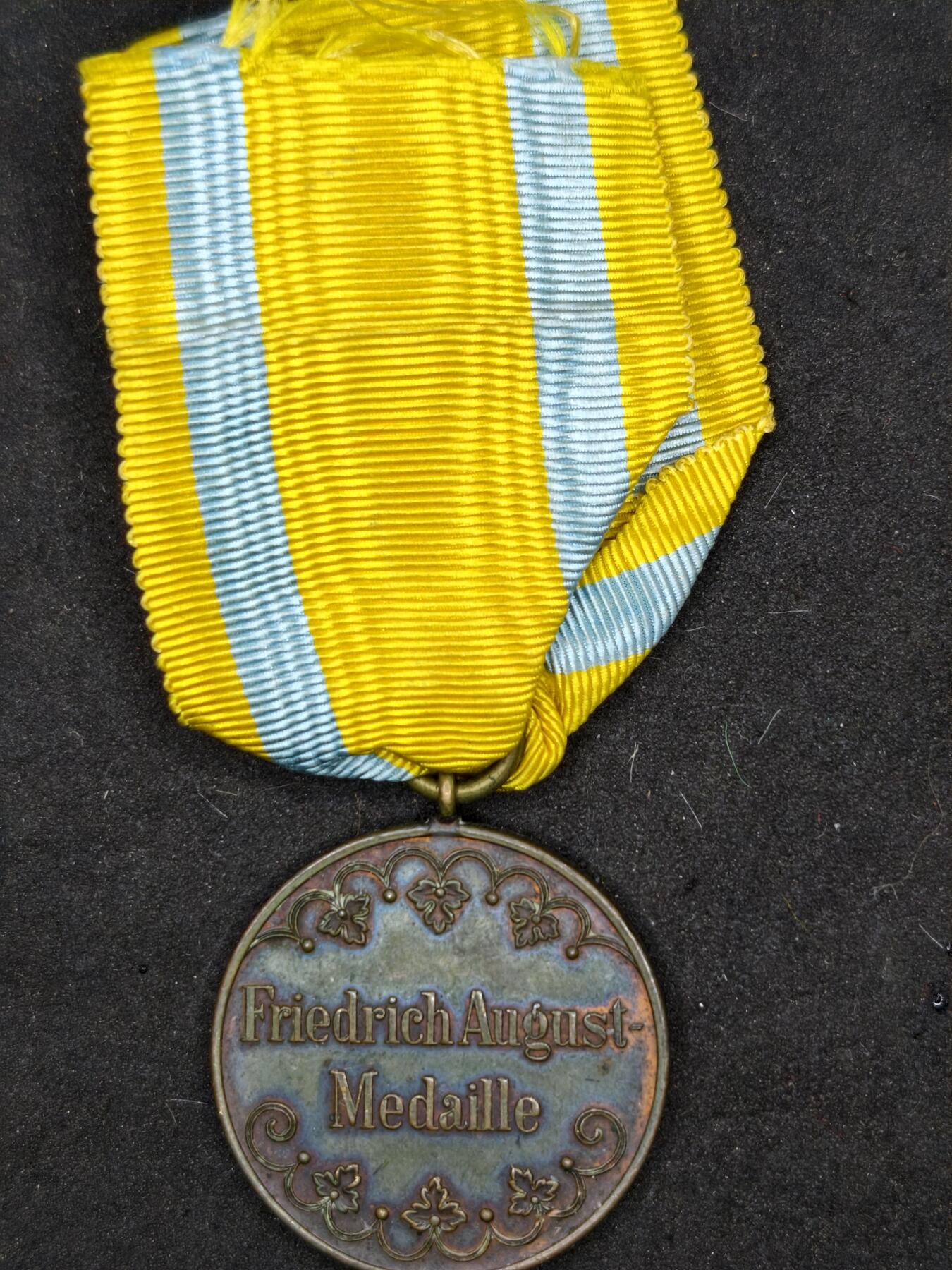 凯旋世界勋赏（第20期）（欢迎送拍）（对拍品有疑问请询问客服，不接受到手刀，出价默认拍品品相。请认真阅读拍卖规则！出价默认已认可！）（收到货请录制开箱视频，无视频概不处理问题。） 德国萨克森弗里德里希奥古斯都奖章铜级