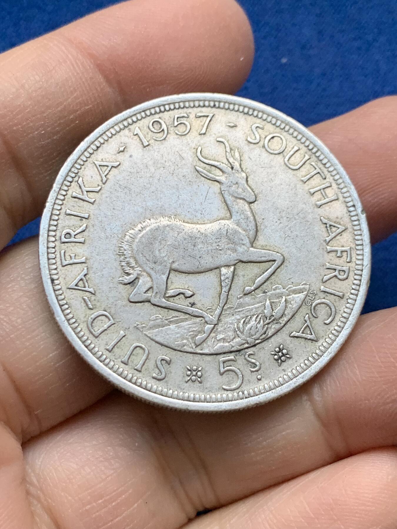 《竞宝斋》第443场 周日，周一，2场连拍 （全场包邮） 南非1957年跳羚5先令克朗型银币