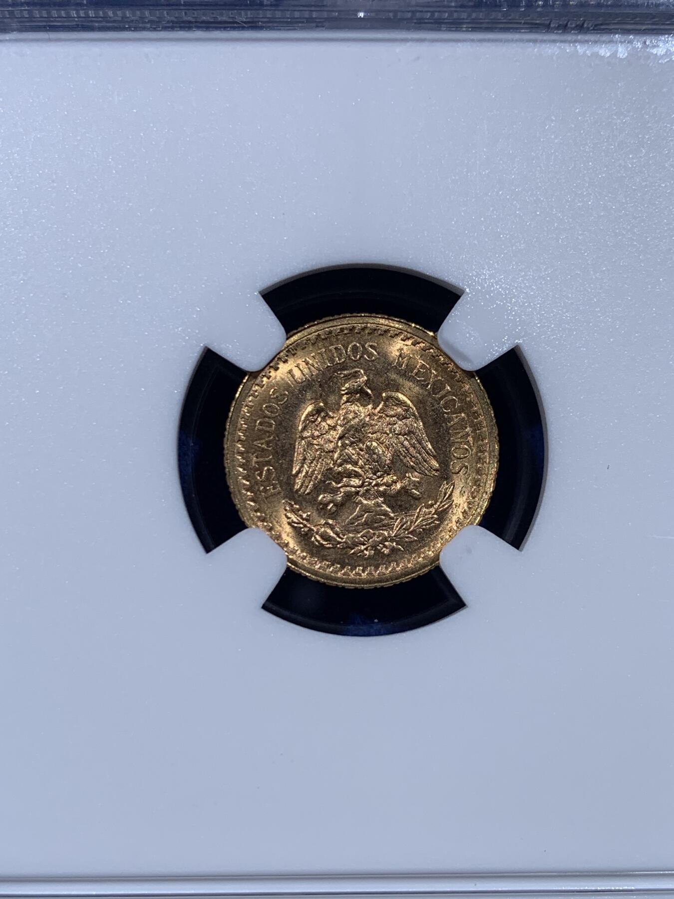 《竞宝斋》第443场 周日，周一，2场连拍 （全场包邮） NGC MS65 墨西哥1945年 2.5比索 900金币，重2.0833克 后铸 未流通品相