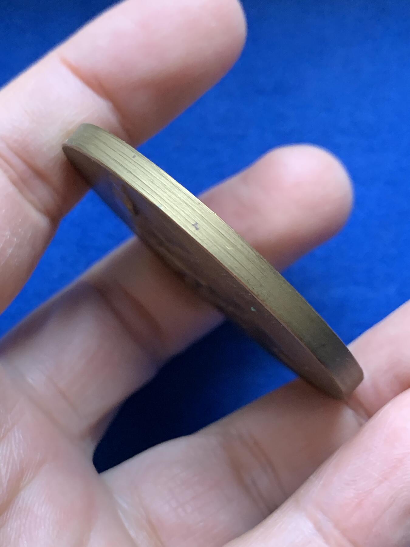 《竞宝斋》第443场 周日，周一，2场连拍 （全场包邮） 1931年法国巴黎与瑞士伯尔尼国际警察跨国赛事纪念铜章 60.8克 49.5mm