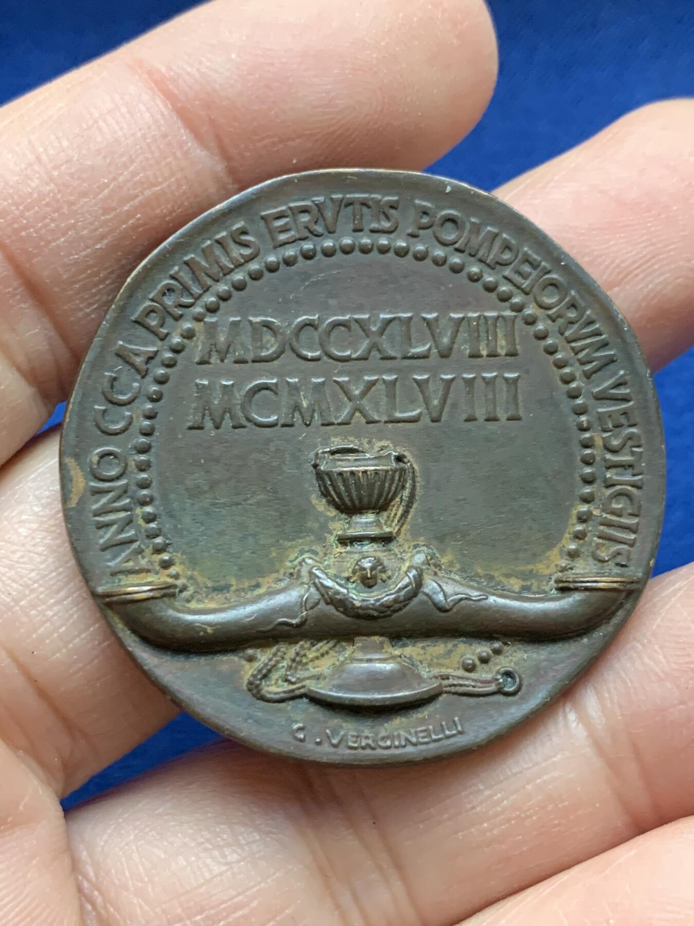 《竞宝斋》第443场 周日，周一，2场连拍 （全场包邮） 比利时工艺博览会纪念铜章 28.25克 40.1mm 双面超高浮雕 非常少见的品种