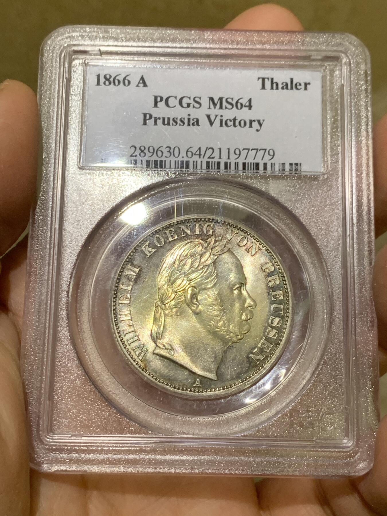 《竞宝斋》第443场 周日，周一，2场连拍 （全场包邮） PCGS MS64 德国 1866年 普鲁士战胜奥地利 胜利泰勒 独年发行 犀利细节 车轮转光 老盒来说 非常难得了
