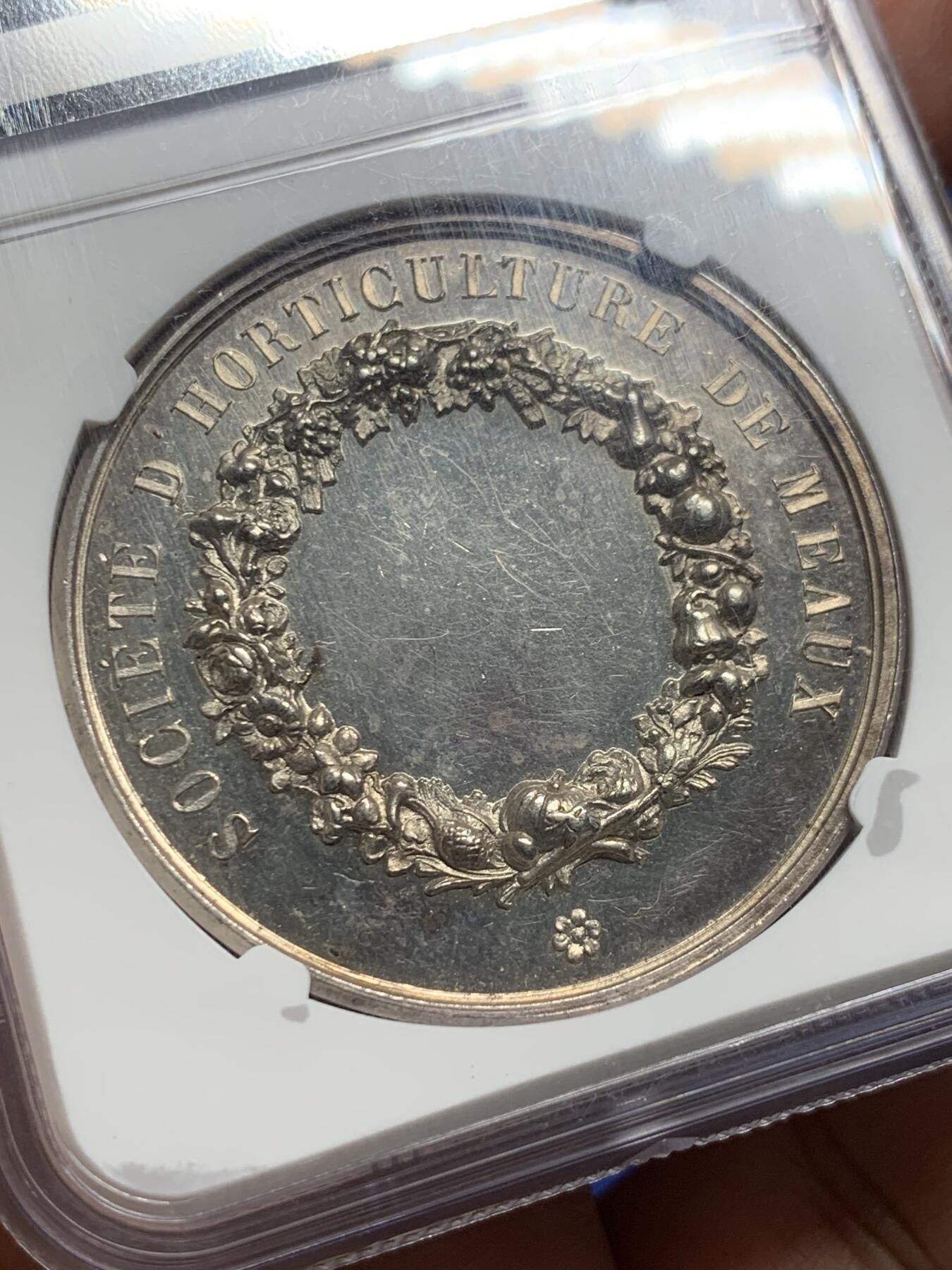 《竞宝斋》第443场 周日，周一，2场连拍 （全场包邮） NGC MS61 法国园艺学会银章 42mm 底板很不错 感觉低评了