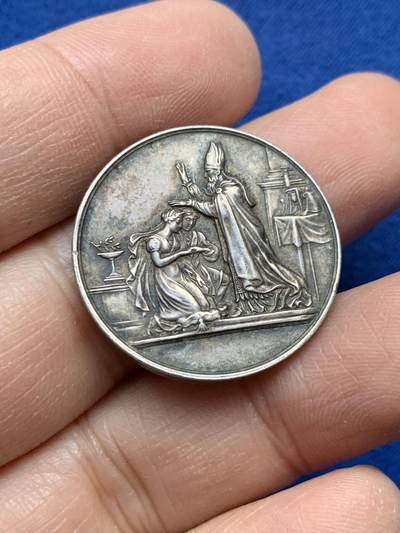 《竞宝斋》第443场 周日，周一，2场连拍 （全场包邮） - 法国婚姻纪念银章 背面无刻字 丰饶角边铭 27mm 9.8g