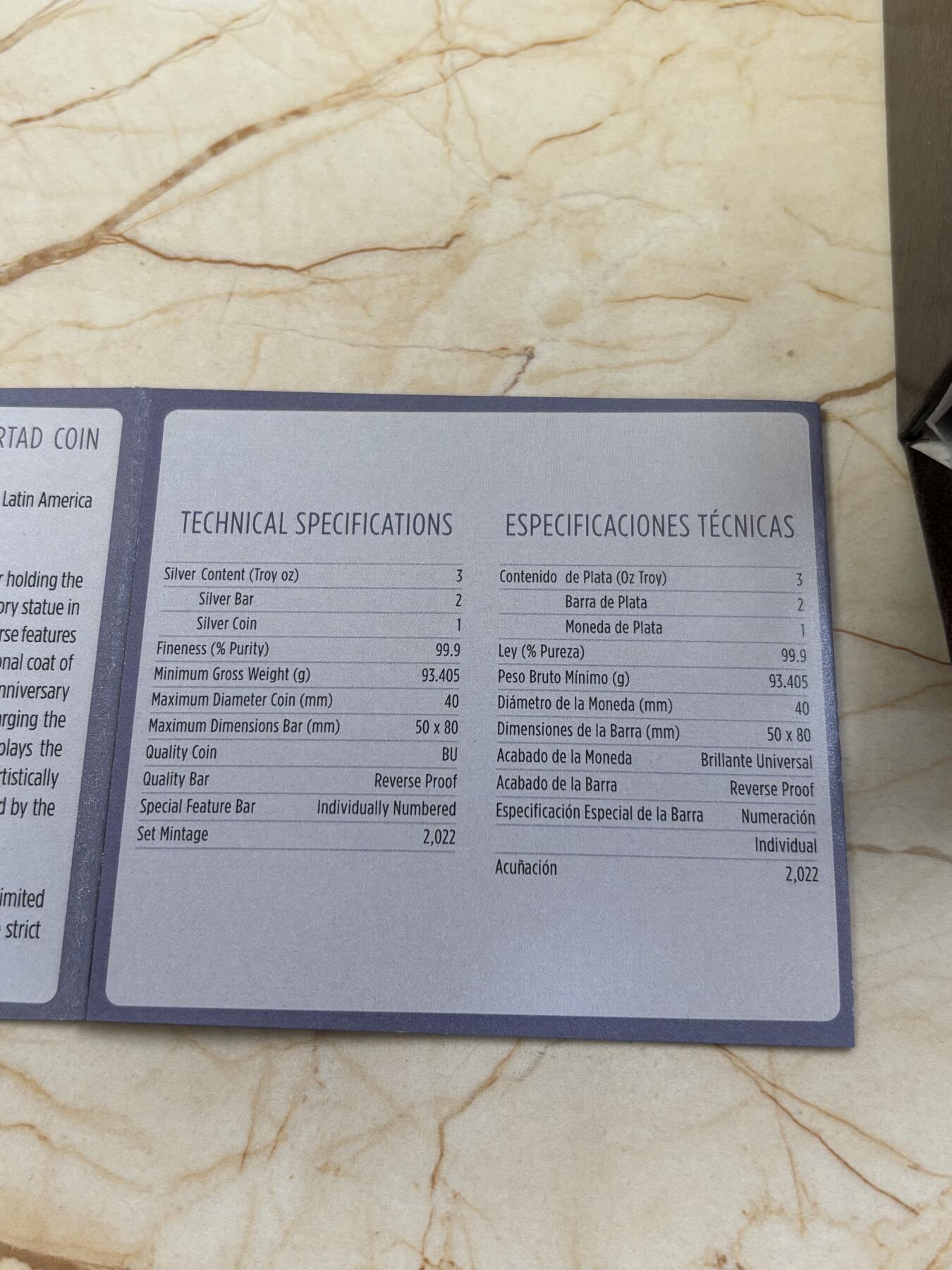 第184期拍卖 墨西哥2022年自由女神银币发行40周年1盎司银币+2盎司银条，999银，发行2022套