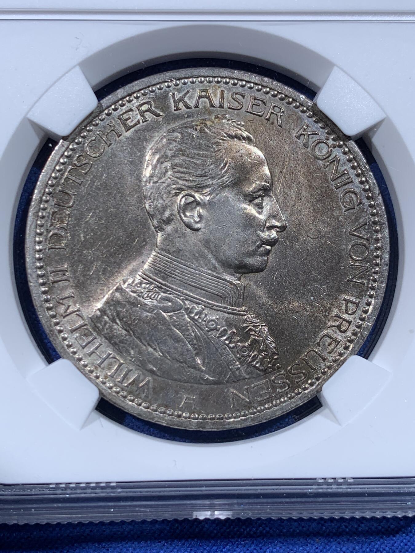 《竞宝斋》第443场 周日，周一，2场连拍 （全场包邮） NGC UNC 德国 1913年 普鲁士威廉二世军装5马克银币 光度不错