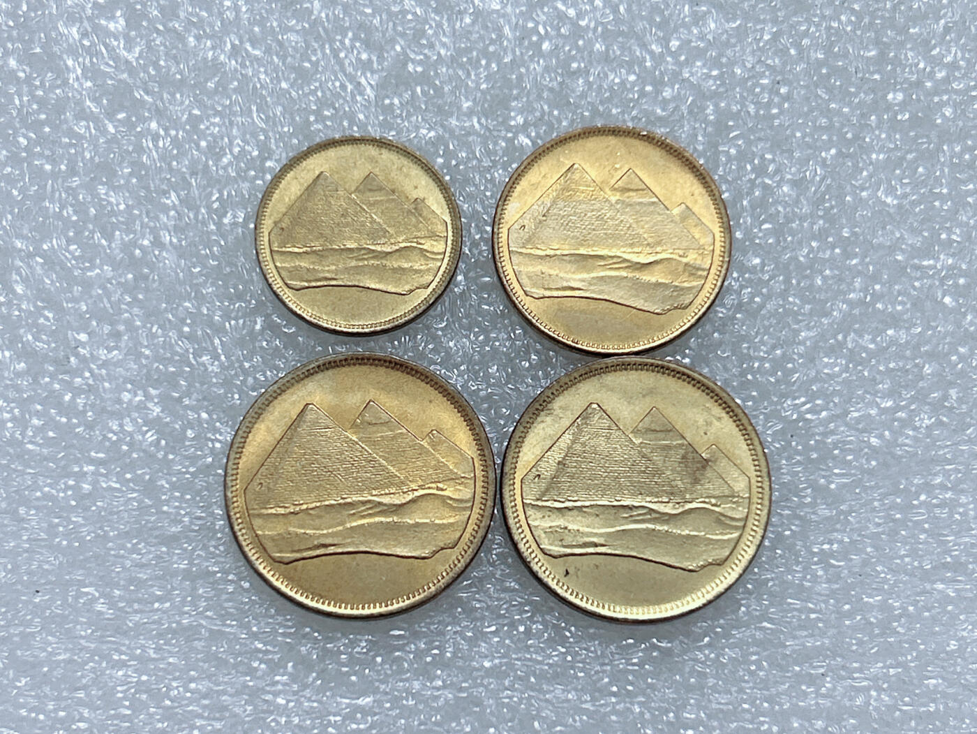 第一海外回流一元起拍收藏 散集专场  第274期 埃及金字塔黄铜币 4枚 原光品