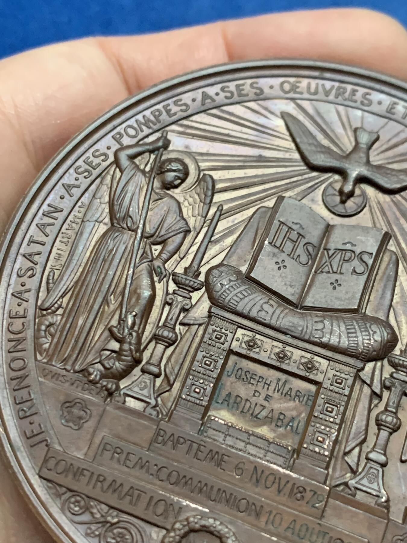 《竞宝斋》第443场 周日，周一，2场连拍 （全场包邮） 1884年法国圣餐洗礼大铜章 好品 145.6克 69mm 丰饶角铜标 原盒