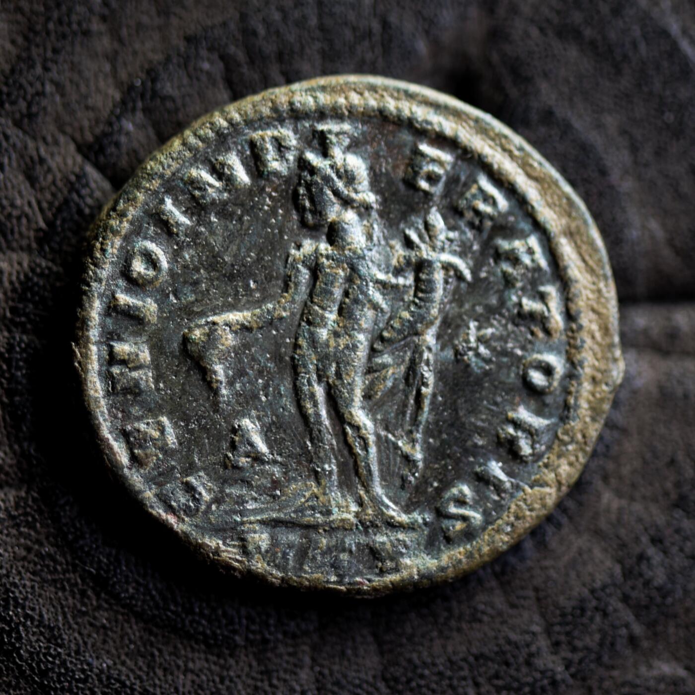 【良泉】【2025年最后一场】12月18日晚19.30点开拍！188组【直播场】西方古代钱币、丝路杂项、印章！ 【极美品】公元308-309年【古罗马】伽列里乌斯“精力之神”洗银富力大铜币，基齐库斯造币厂打制，7.36克