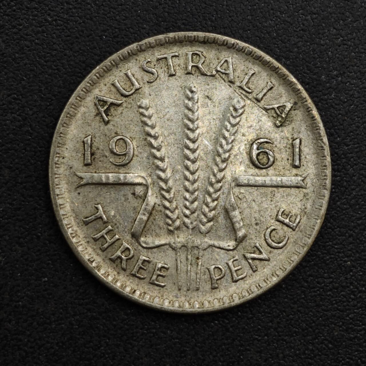 【淘币小摊】实时拍第八百一十三拍   散币场   满百包邮可预留二周 每周一统一发货   澳大利亚1961年伊丽莎白二世3便士银币