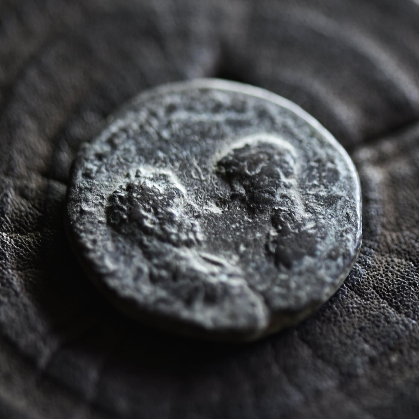 【良泉】【2025年最后一场】12月18日晚19.30点开拍！188组【直播场】西方古代钱币、丝路杂项、印章！ 【在位仅一年】11.09克，公元217-218年【古罗马·行省】马克里努斯与其子迪亚杜门尼安，马恰诺波利斯城，和谐女神铜币