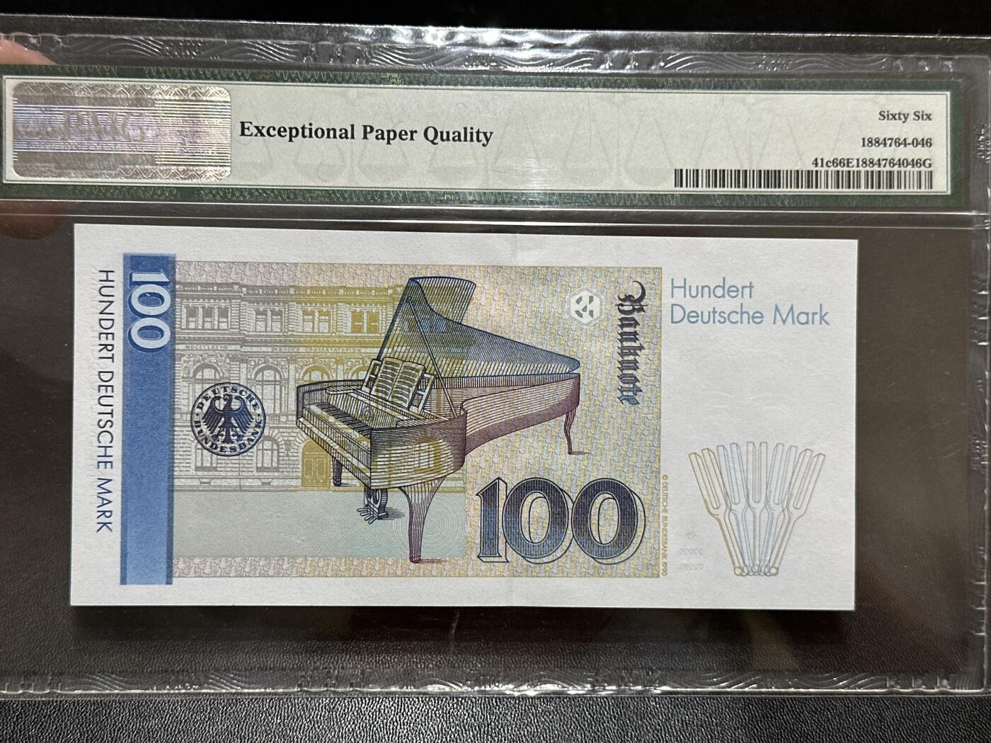 《外钞收藏家》第五百九十期（欧洲强钞、港币、硬通货及丰富裸币大拍场）（本平台长期征集拍品、欢迎藏友们联系合作） 1993年德国末版100马克 克拉拉 PMG66