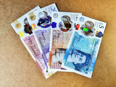 【Blue Auction】世界纸币精拍第757期——18级TOP拍卖/信誉/品质/专业/高效💫 - 【一组4张】英国 5-50镑女王版塑料钞 全新UNC