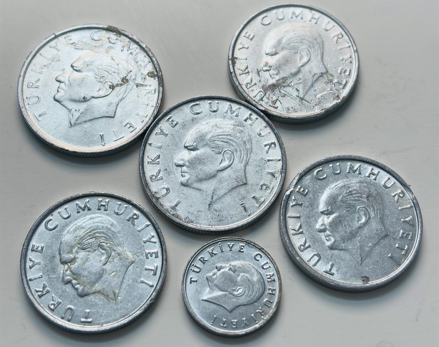 文馨钱币收藏第 284 场，【 长期接收代拍品】老藏家拍品南朝鲜李承晚时期货币，泰国大型纪念币，土耳其各时期及各国套币场 土耳其各面值 6 枚