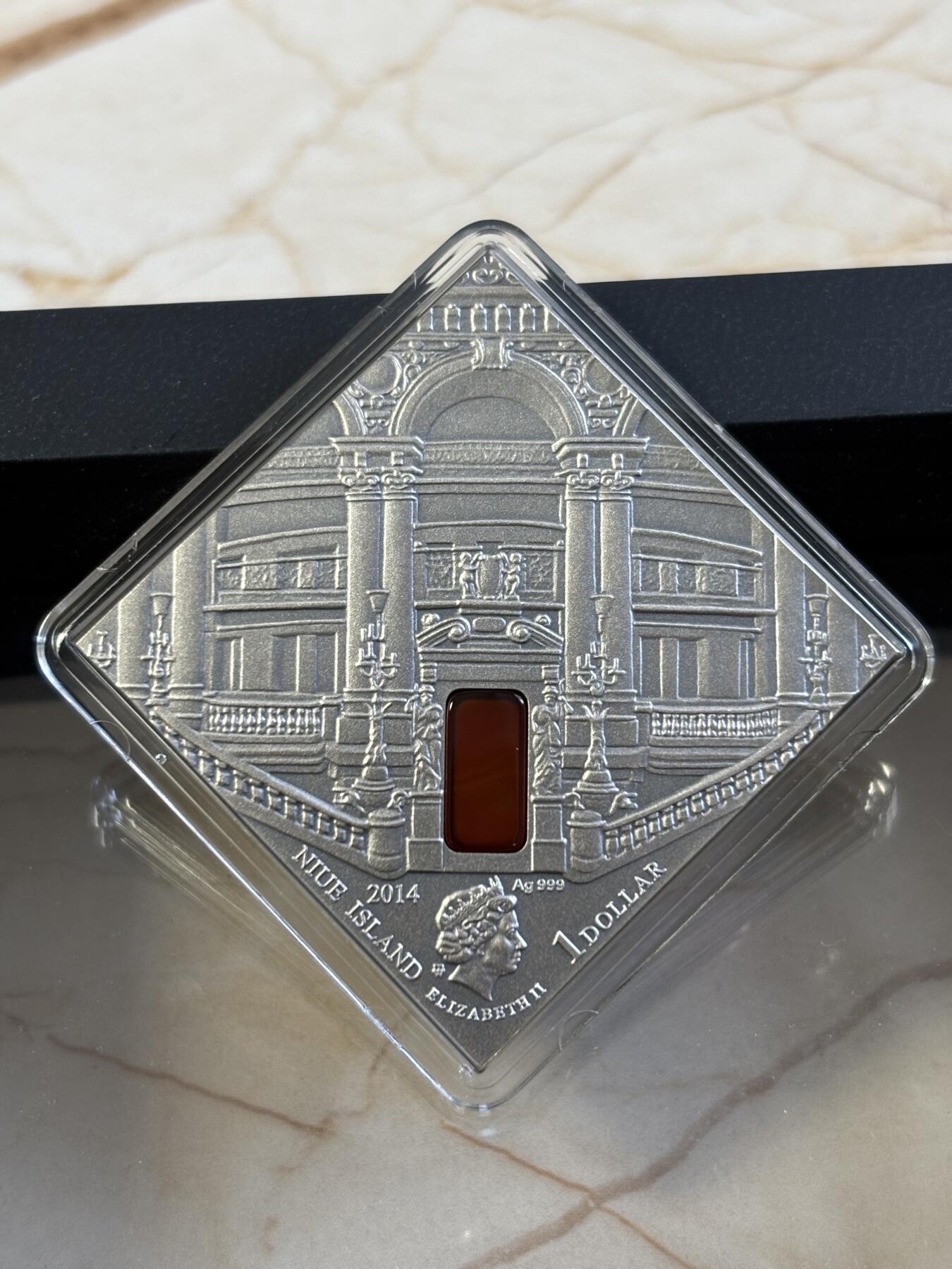 第183期拍卖 纽埃2014年 艺术改变世界 古典主义建筑 纪念银币 ，999银，28.28克，发行3333枚