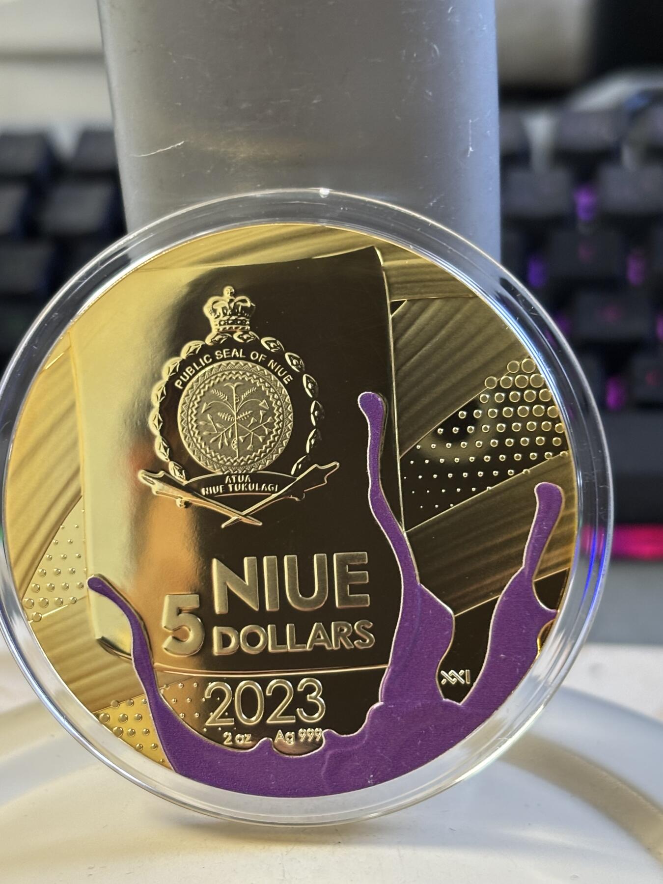 第183期拍卖 纽埃2023年波普艺术系列蒙娜丽莎2盎司纪念彩银币，999银，发行500枚