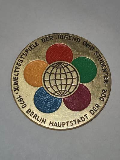 韵星假日拍卖第三十一期 -- Rimey Holidays Auction 31 - 世界青年与学生联欢节纪念徽章