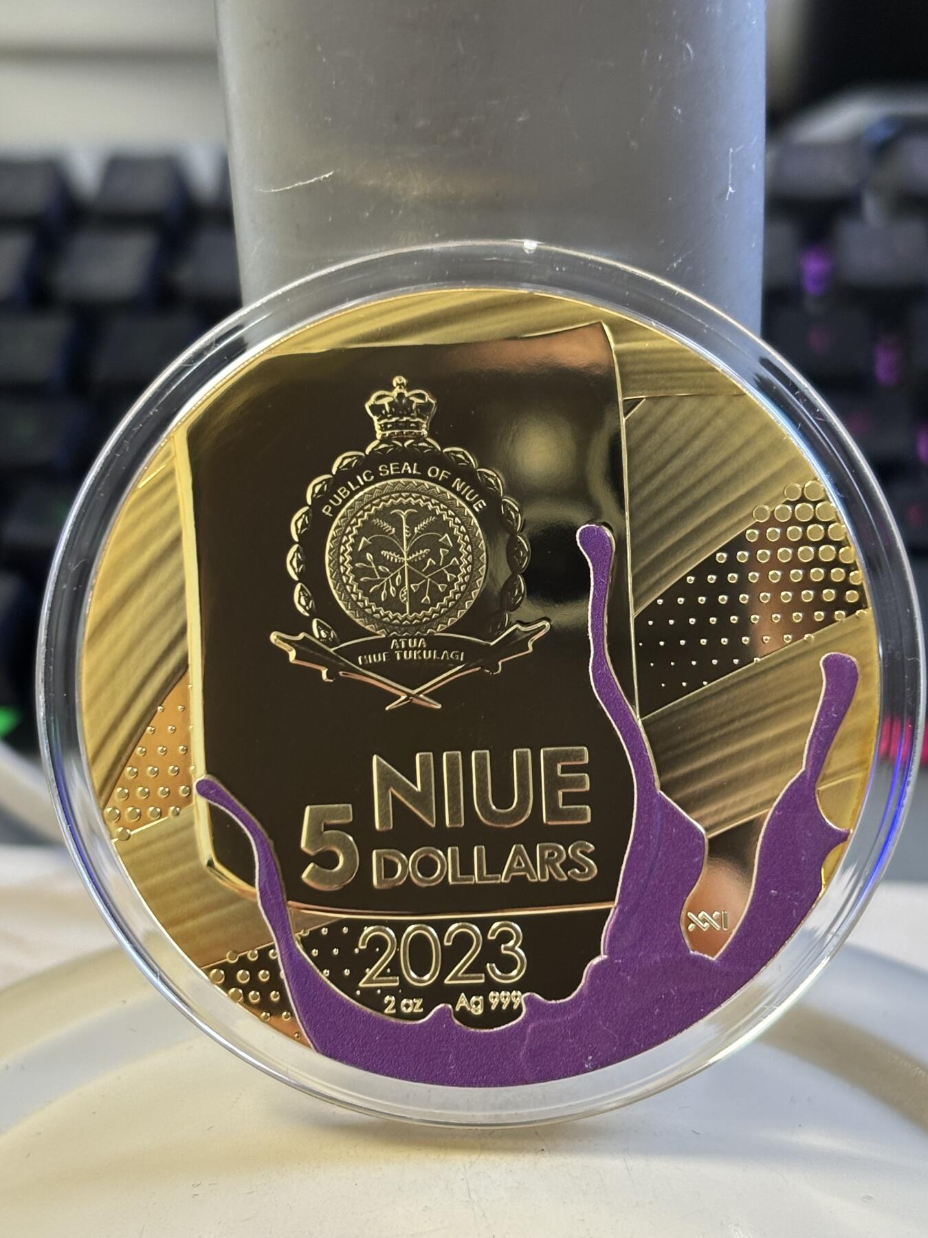 第183期拍卖 纽埃2023年波普艺术系列蒙娜丽莎2盎司纪念彩银币，999银，发行500枚