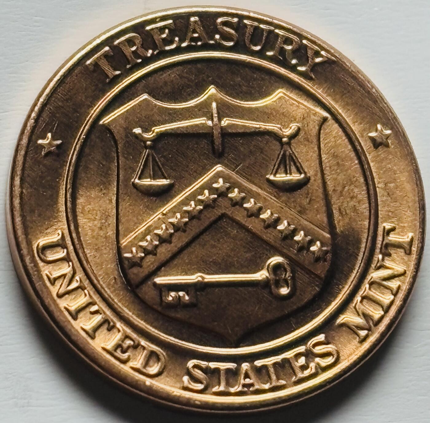 文馨钱币收藏第 284 场，【 长期接收代拍品】老藏家拍品南朝鲜李承晚时期货币，泰国大型纪念币，土耳其各时期及各国套币场 美国 P（费城）铸币厂章。