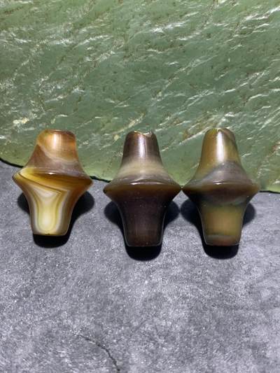 高玉化纹缠丝玛瑙随形通货碟珠一组， - 高玉化纹缠丝玛瑙随形通货碟珠一组，