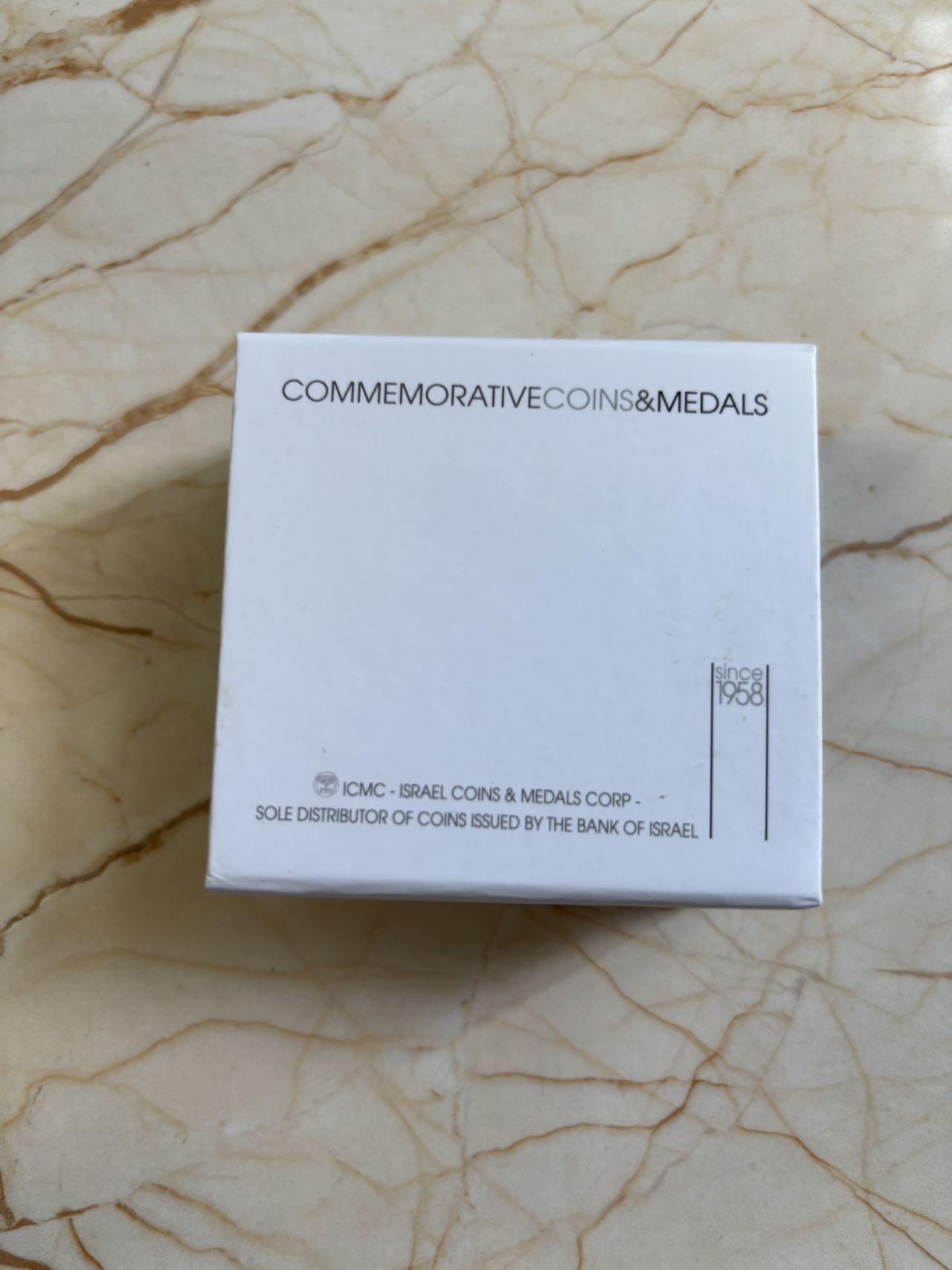 第183期拍卖 以色列2022年独立建国74周年2谢克尔纪念银币，999银，1盎司，发行量2800枚，有氧化，塑料盒有裂痕