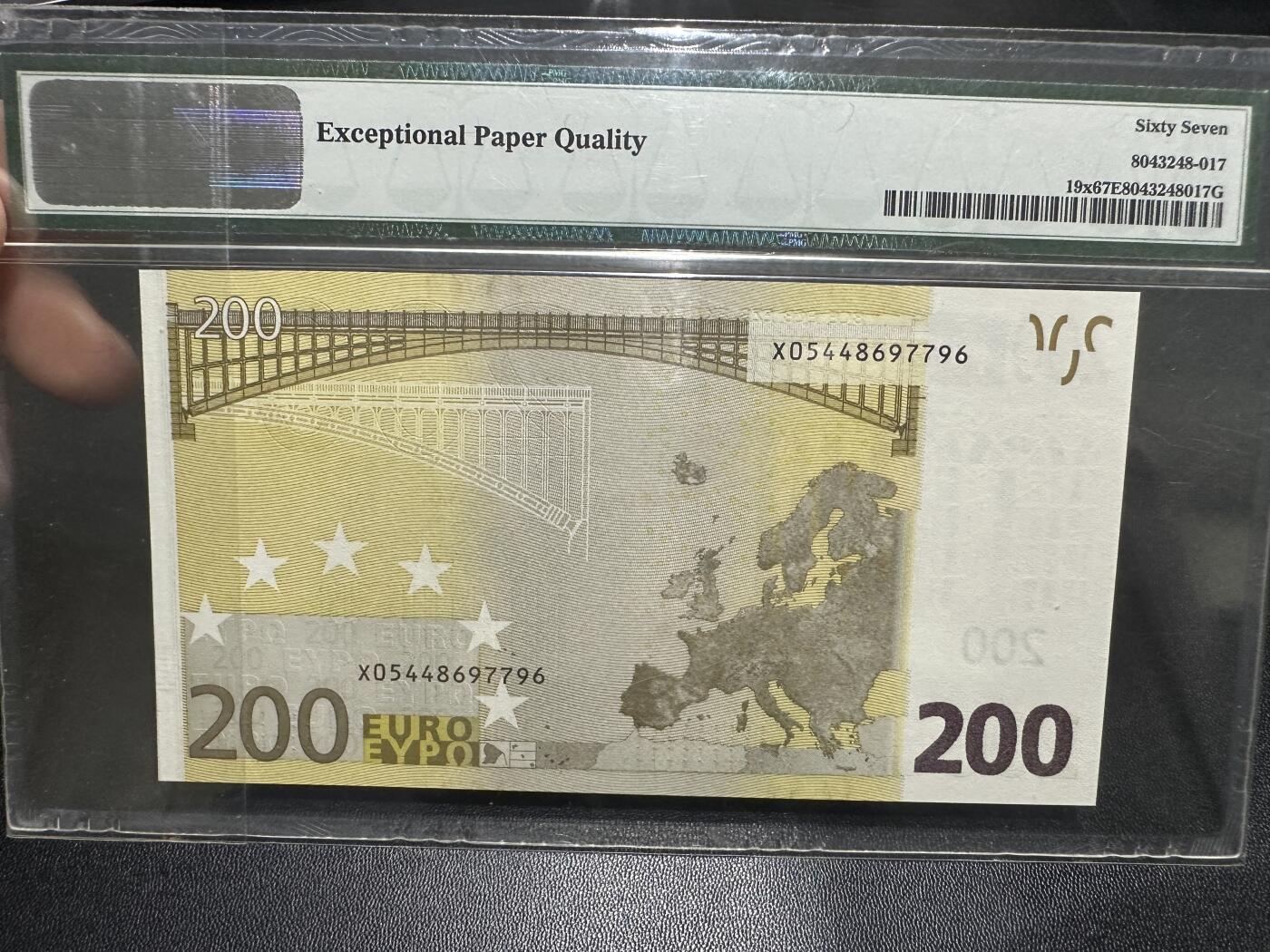 《外钞收藏家》第五百九十期（欧洲强钞、港币、硬通货及丰富裸币大拍场）（本平台长期征集拍品、欢迎藏友们联系合作） 2002年三签200欧元 PMG67 德国版