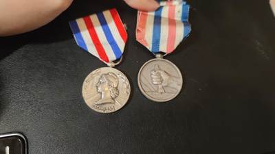 全场0元起拍，周日（12.5）下午5点开始，第69期 - 法国铁路奖章一组