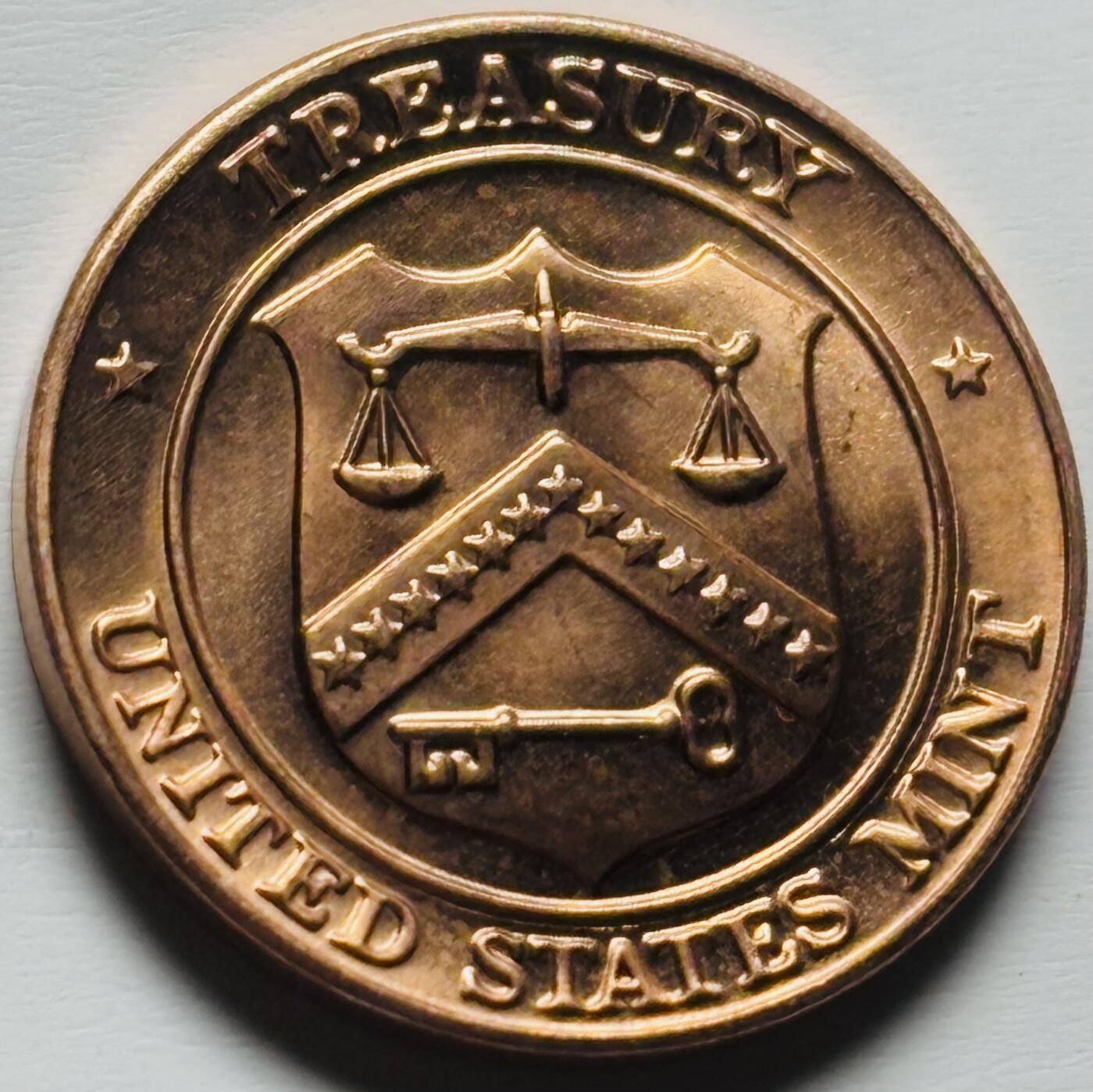 文馨钱币收藏第 284 场，【 长期接收代拍品】老藏家拍品南朝鲜李承晚时期货币，泰国大型纪念币，土耳其各时期及各国套币场 美国 D（丹佛）铸币厂章。