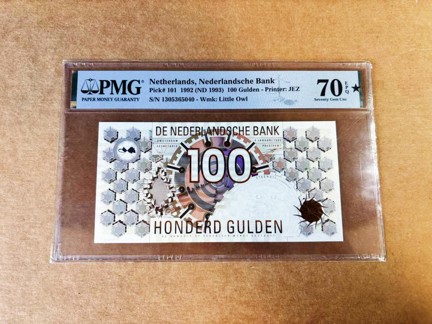 【Blue Auction】世界纸币精拍第757期——18级TOP拍卖/信誉/品质/专业/高效💫 【满分 冠军分】荷兰 小齿轮 1992年100盾 PMG70EPQ星星