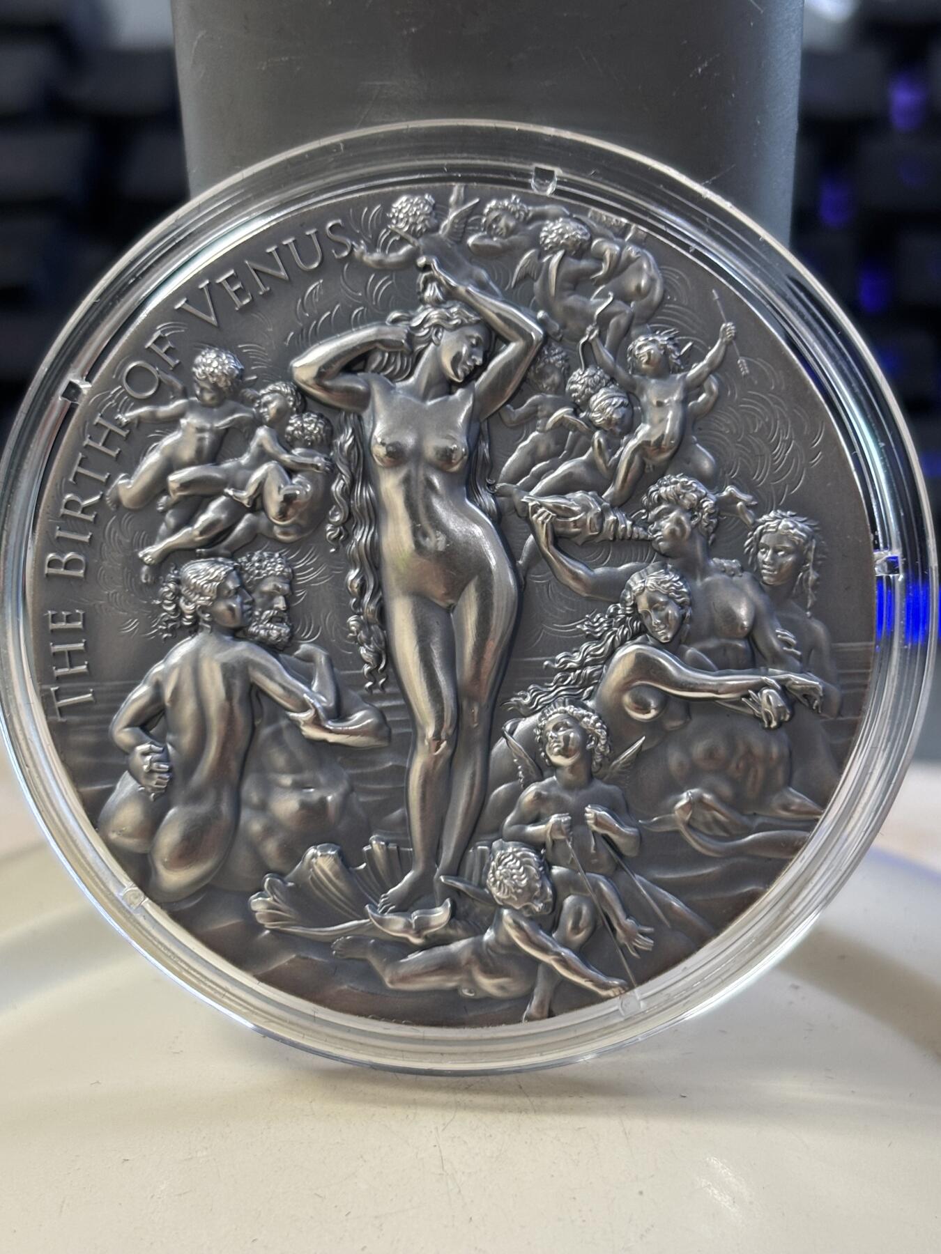 第184期拍卖 喀麦隆2021年国色天香系列3维纳斯诞生2盎司银币，999银，发行500枚